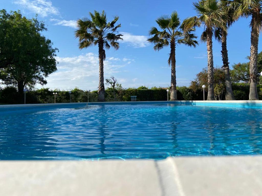 Villa Rosella Appartamento 2 - Con Piscina - 150 M Dal Mare Casa Margherita Luaran gambar