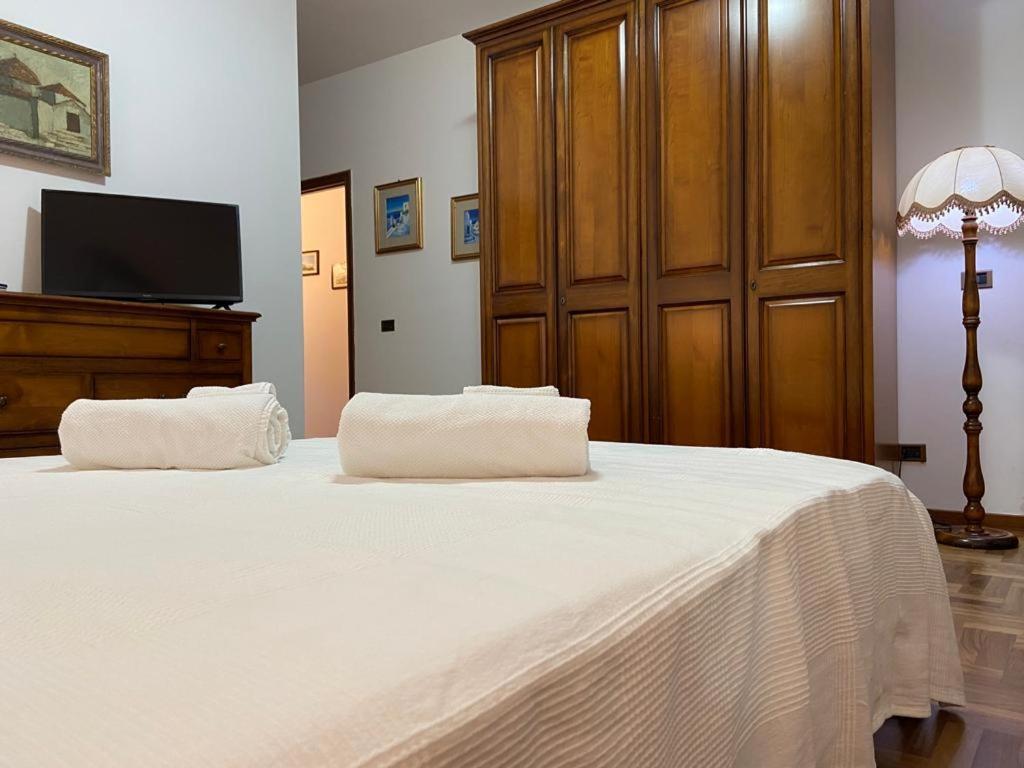 Villa Rosella Appartamento 2 - Con Piscina - 150 M Dal Mare Casa Margherita Luaran gambar
