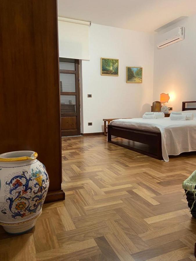 Villa Rosella Appartamento 2 - Con Piscina - 150 M Dal Mare Casa Margherita Luaran gambar