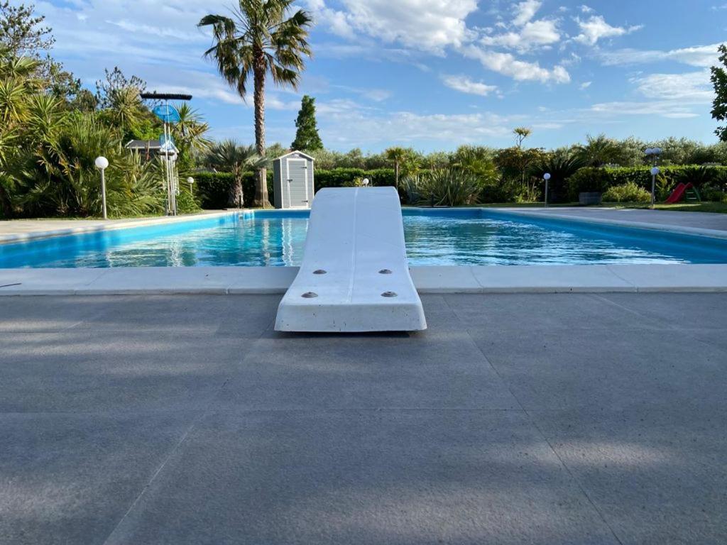 Villa Rosella Appartamento 2 - Con Piscina - 150 M Dal Mare Casa Margherita Luaran gambar