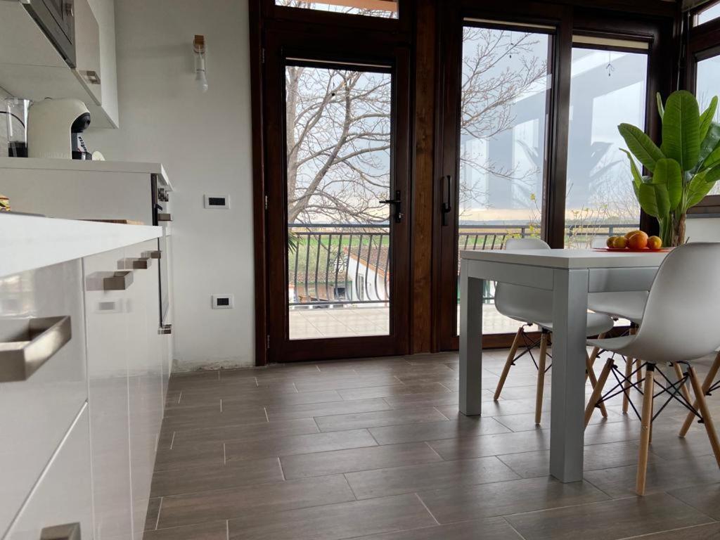 Villa Rosella Appartamento 2 - Con Piscina - 150 M Dal Mare Casa Margherita Luaran gambar