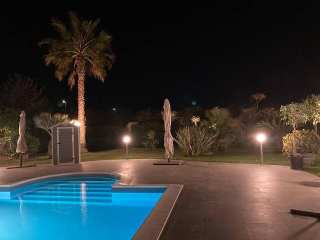 Villa Rosella Appartamento 2 - Con Piscina - 150 M Dal Mare Casa Margherita Luaran gambar